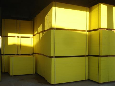 Nosníky H20 a 27mm žluté panely
