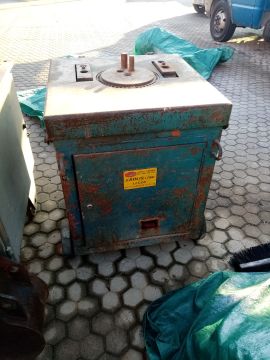 I sell stock of iron working machines for concrete reinforcement