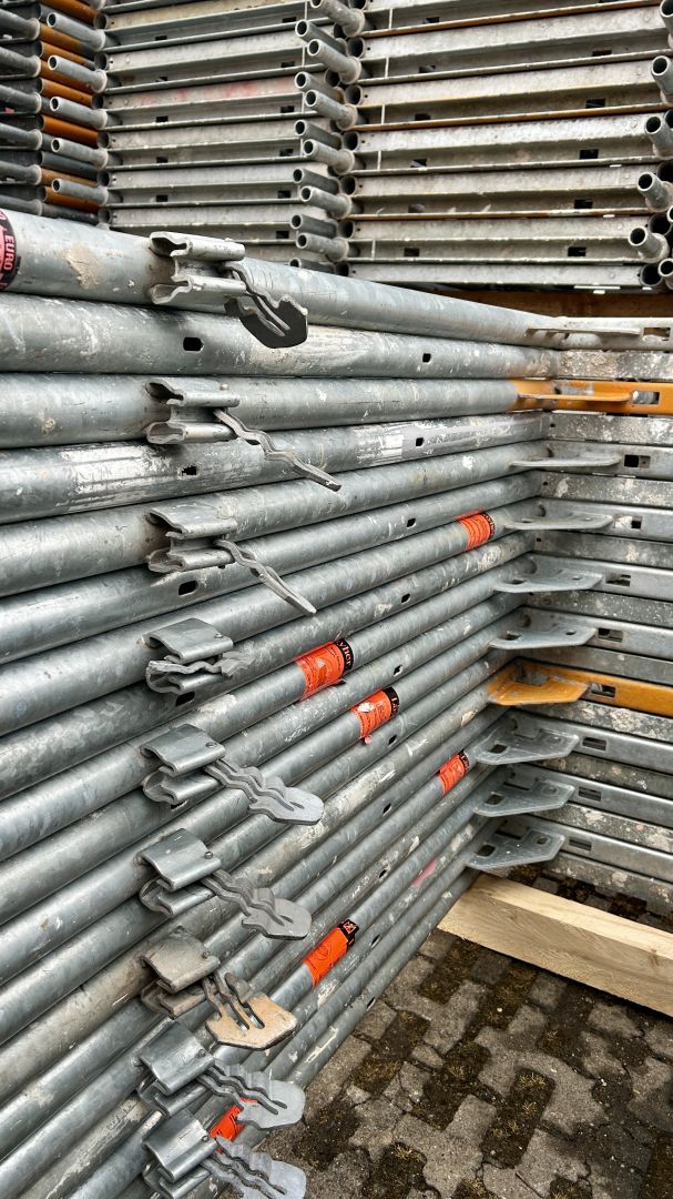 Original Layher frames 200x73 + 100x73 - Bundle - scaffolding frames