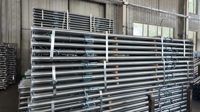 Pali di puntellamento per solai, pali per casseforme