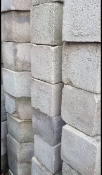 34 Precast Concrete Bricks, 30x40x10 - Wine Cellar / Planters