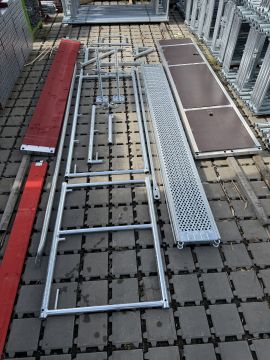 Scaffolding: 100 m&sup2;, 150 m&sup2;, 200 m&sup2;, 300 m&sup2;, 400 m&sup2;, 500 m&sup2; 
