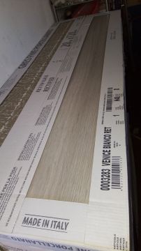 Stoneware tiles