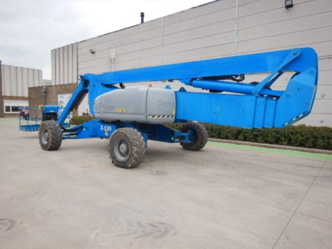 Piattaforma telescopica semovente GENIE Z135/70 Anno 2008
