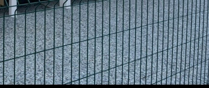 For sale: 4 outdoor 50x50 cm concrete tiles 