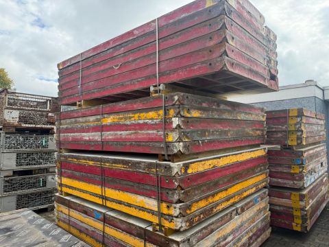 260 m&sup2; - Peri Maximo Formwork