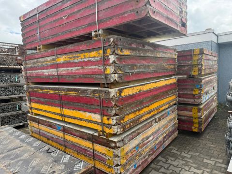260 m&sup2; - Peri Maximo Formwork