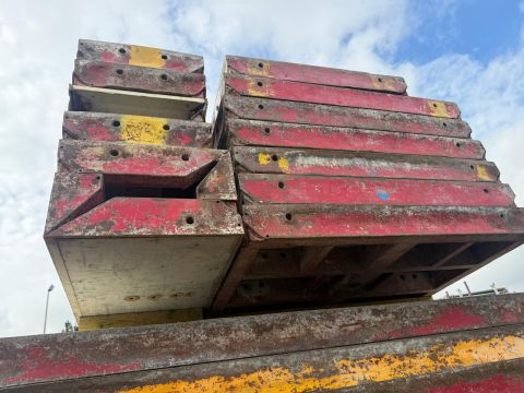 260 m&sup2; - Peri Maximo Formwork