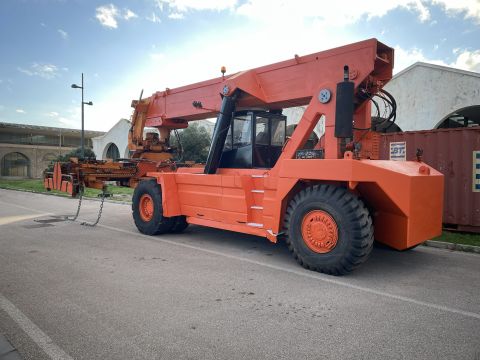 Reach Stacker Forklift - Belotti B91