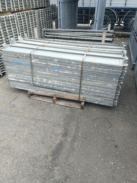 セタ足場