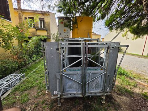 ELECTROELSA PM-M10 LIFTING PLATFORM FOR PEOPLE OR GOODS, CAPACITY 1,000 KG