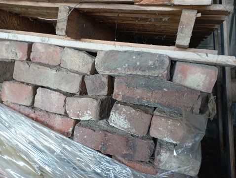  antique bricks - lot of 100 pieces