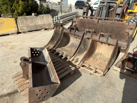 2006 Volvo BL71 Backhoe Loader &ndash; Fully Equipped with Hydraulic Hammer