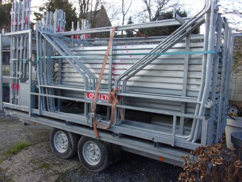 multidirectional scaffolding or facade scaffolding
