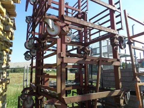 Meva MD Stacking rack with wheels 