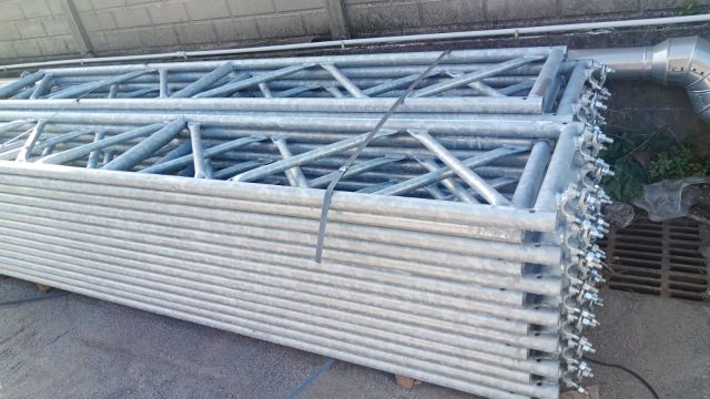 Galvanized lattice girders for scaffolding new for sale
