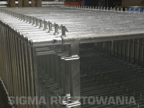 Andamio de fachada SIGMA 70P - 156 m2 con plataformas de acero. Directamente del fabricante.