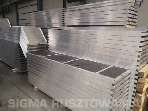 Andamio de fachada SIGMA 70P - 204 m2 con plataformas de madera. Directo del fabricante.