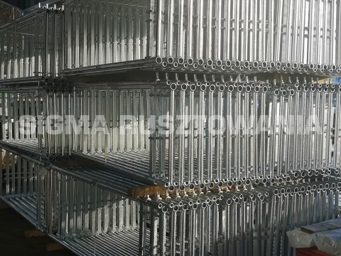 Andamio de fachada SIGMA 70P - 195 m2 con plataformas de acero. Directamente del fabricante.