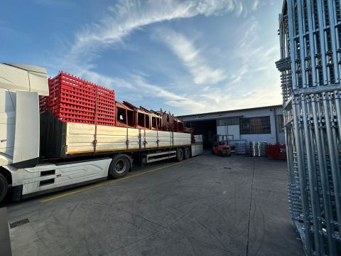 Scaffolding containers, sheet metal boxes, joint baskets, prop containers