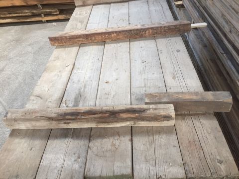 Looking for used scaffolding boards first patina length 4 m with immediate payment € 12