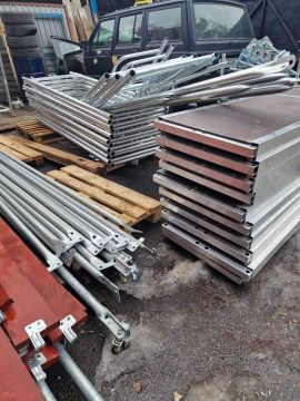 Sale of new compatible scaffolding (scaffolding, scaffolding, facade scaffolding)